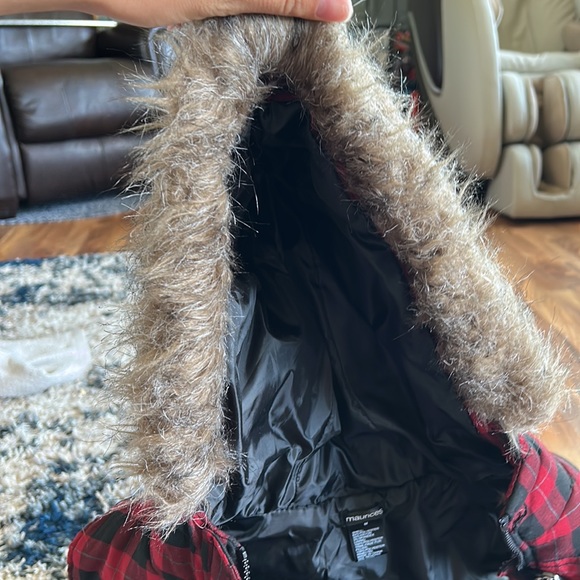 Maurice’s plaid vest - Picture 4 of 5